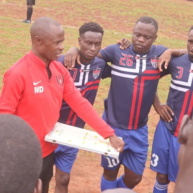 Santos Soka Academy — Chasing down the ball, Santos Soka orange